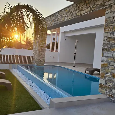 Oasis Luxury Villa Agia Napa