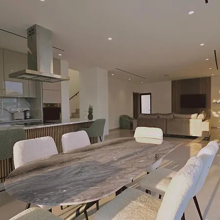 Oasis Luxury