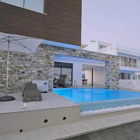 Oasis Luxury Agia Napa